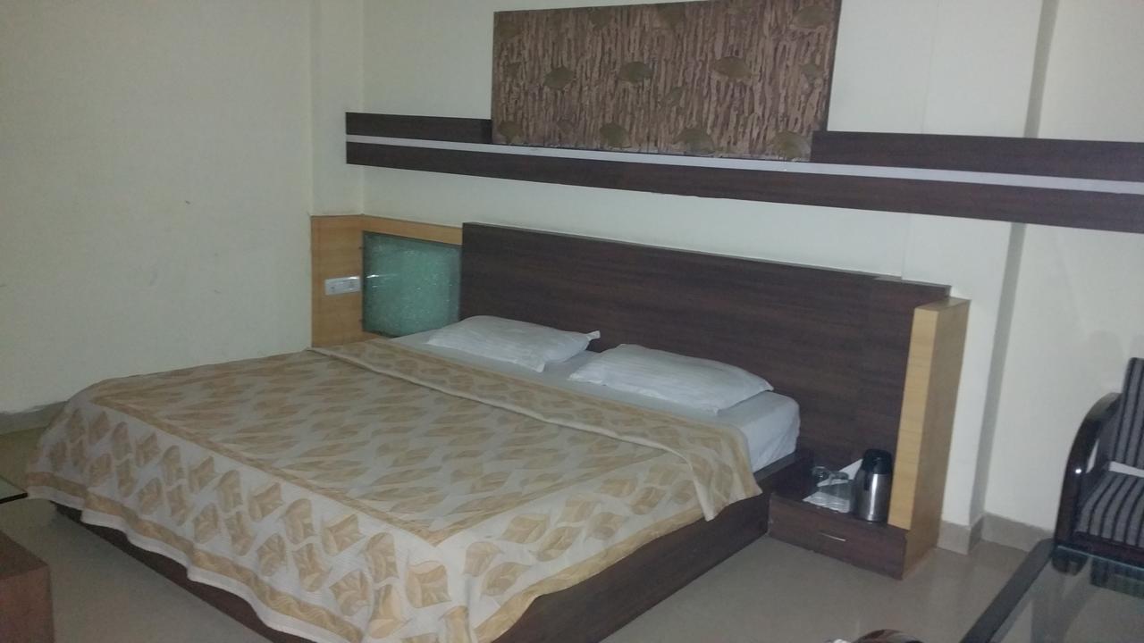 Hotel 9Th Planet Thanesar Екстер'єр фото